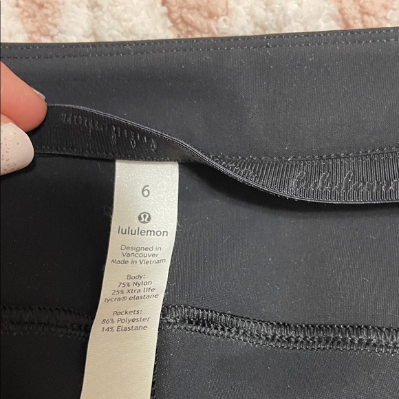 Lululemon Athletica Black Ankle Pants - Picture 2 of 4